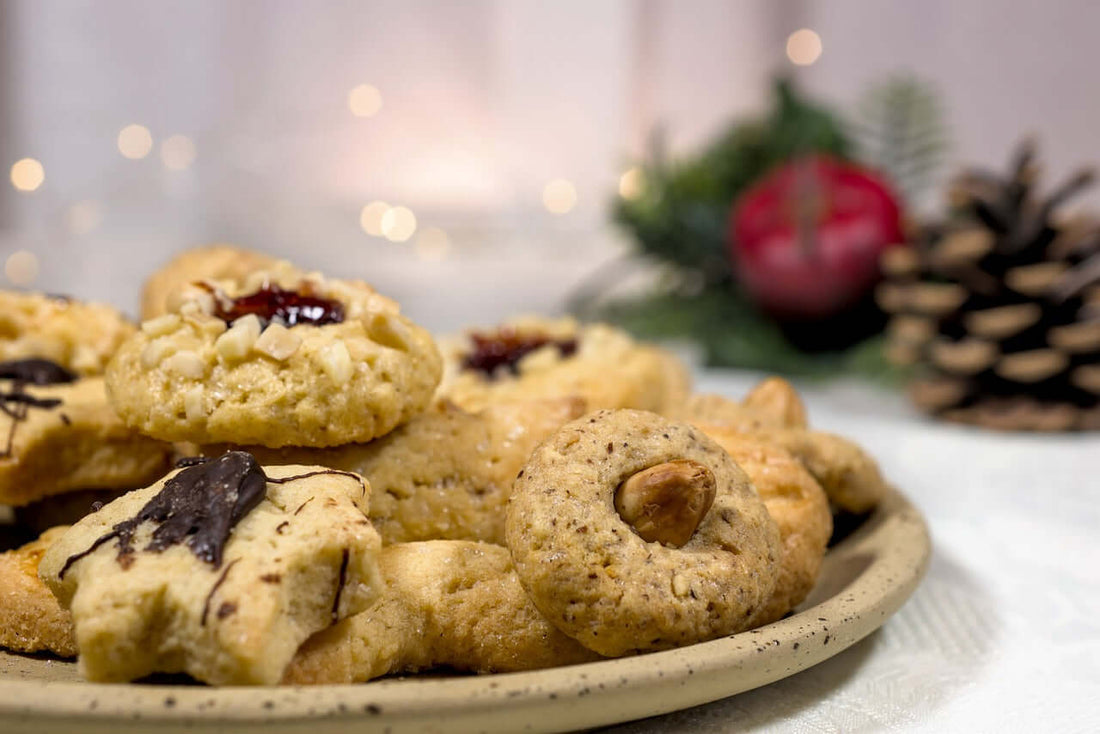 Leckere und gesunde aktivierte Weihnachtsplätzchen mit aktivierten Bio-Haselnüssen