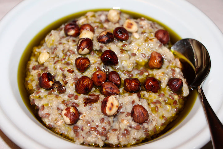 2DiE4:Wärmendes Porridge mit aktivierten Haselnüssen Banner