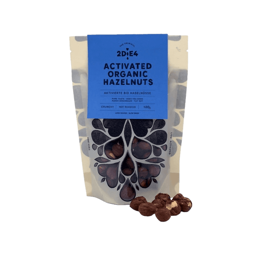 2DiE4 aktivierte Bio-Haselnüsse – fermentiert in zwei Stufen, aus Bayern, mit natürlichem Umami-Geschmack, reduziertem Phytinsäuregehalt, perfektem Crunch und hoher Nährstoffverfügbarkeit.